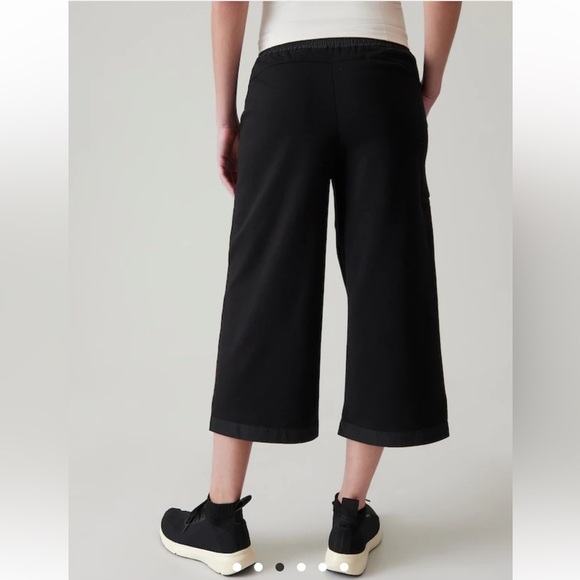 Athleta‎ New Triumph Hybrid Wide Crop Large - Picture 3 of 10